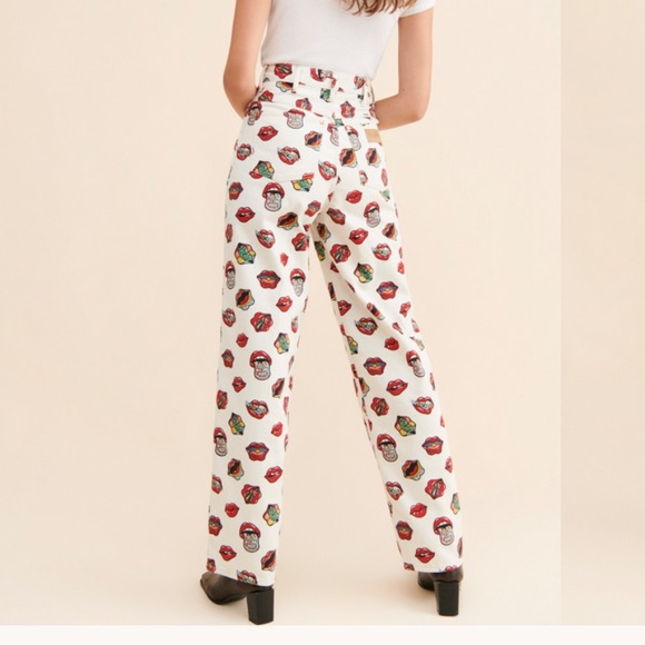 *RARE* Wrangler Barrel 625 high rise Barrel *read my lips* *rolling stones* NWT - Picture 1 of 5